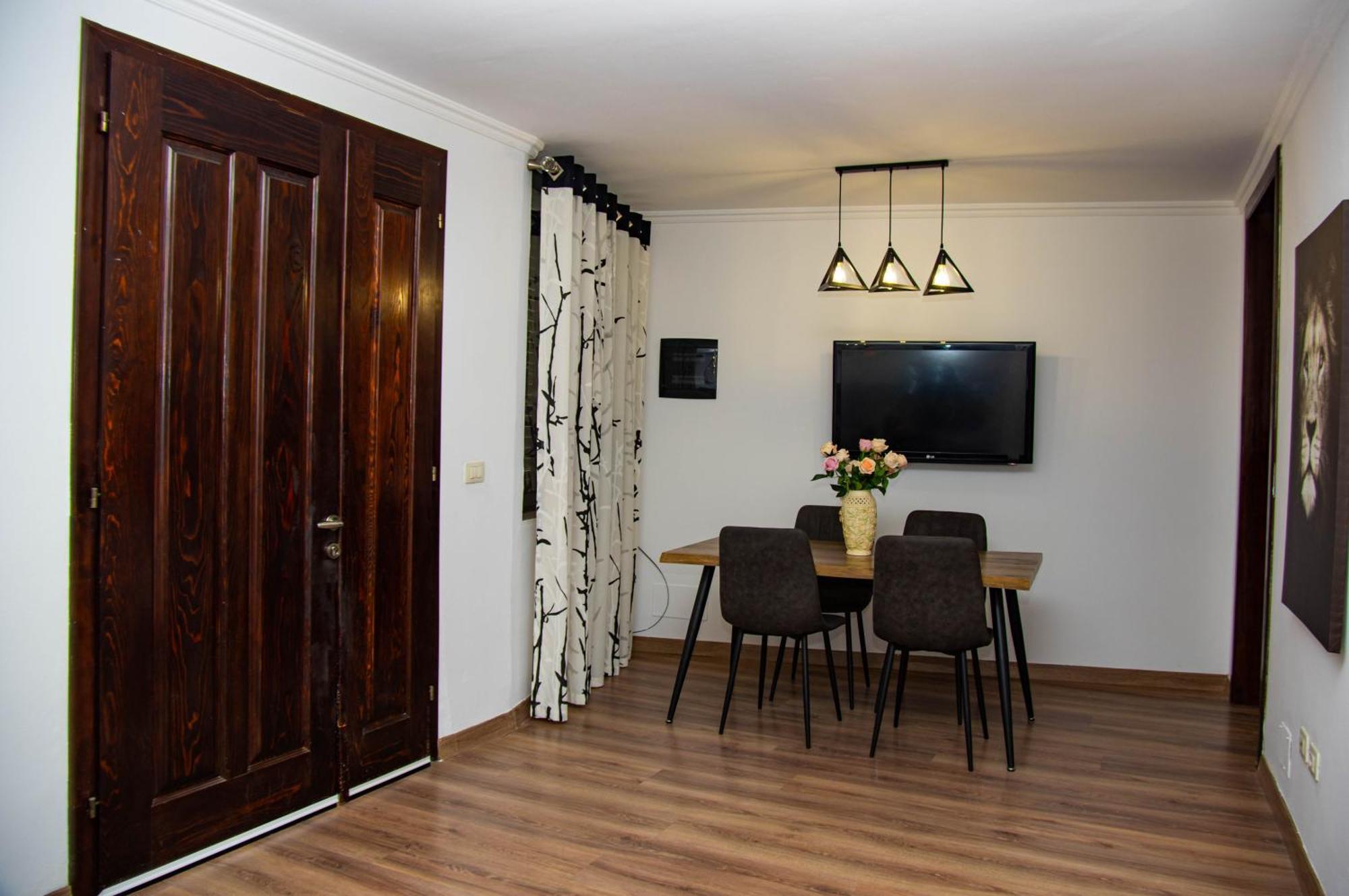 Lucas Central Relaxing House Тирана Екстериор снимка